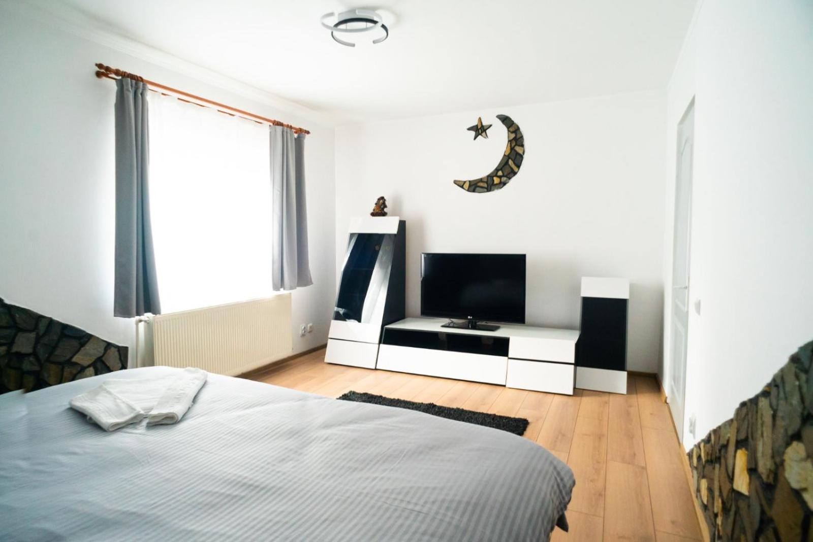 Apartament Dacul Хунедоара Екстер'єр фото