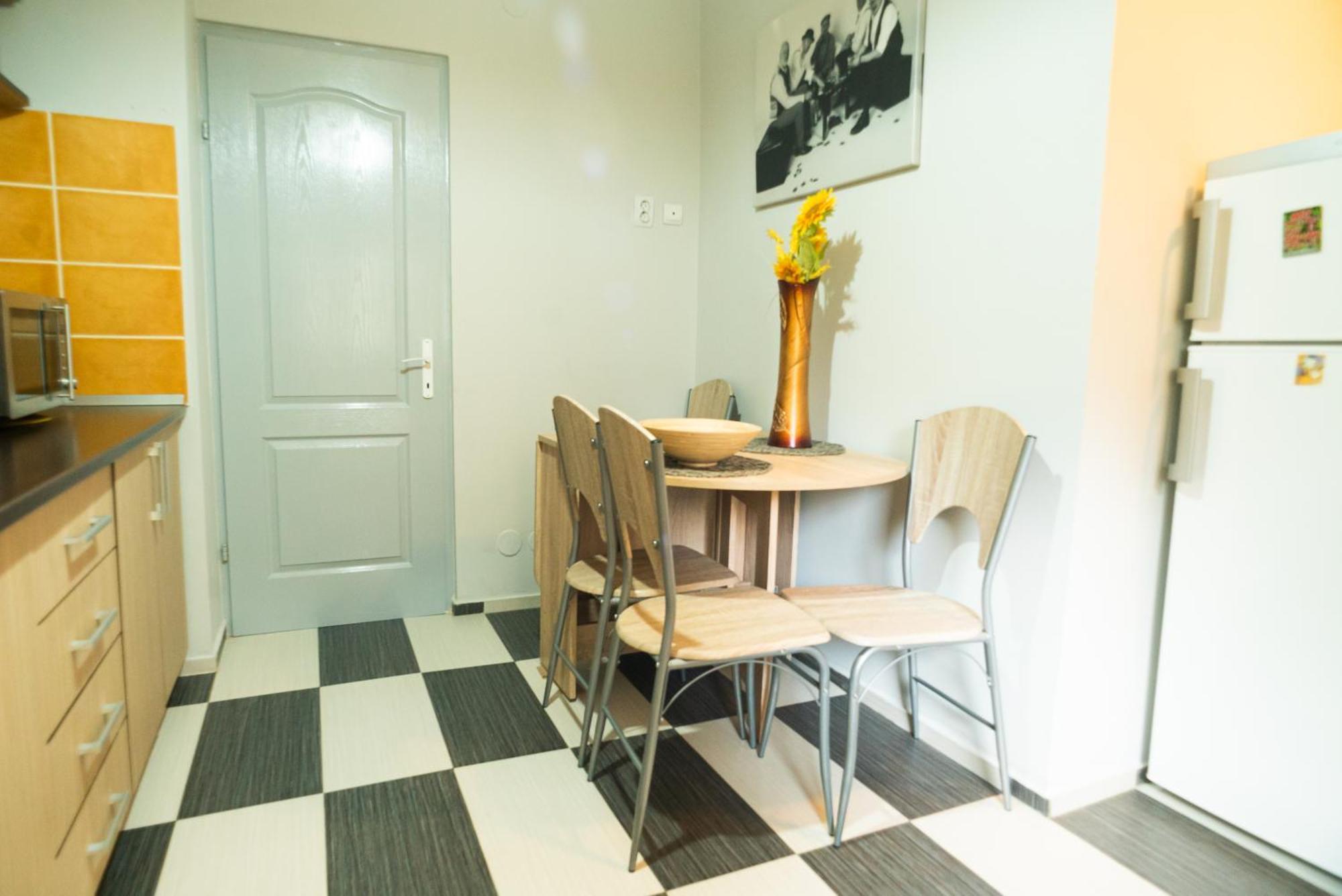Apartament Dacul Хунедоара Екстер'єр фото